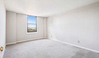 4600 DUKE St 930, Alexandria, VA 22304