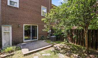 8350 GLASTONBURY Ct, Annandale, VA 22003