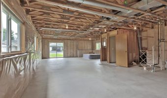 3730 Tower Pond Dr, Anoka, MN 55303