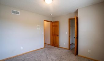 13320 Cedar Ave, Apple Valley, MN 55124