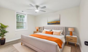 7403 HOUNDSBURY Ct, Alexandria, VA 22315