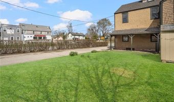 14 Elm St, Newport, RI 02840