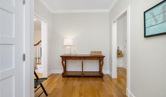 42 Camden Rd, Narragansett, RI 02882