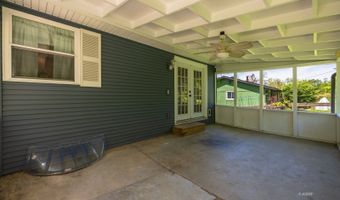49 Canterbury Dr, Athens, OH 45701