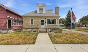 702 N Van Buren St, Auburn, IN 46706