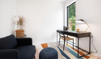 7 Haith Dr, Asheville, NC 28801