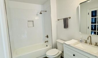 2247 W HIGHLAND St, Chandler, AZ 85224