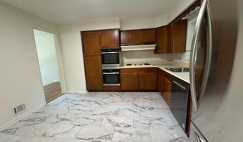 1301 N IVANHOE St, Alexandria, VA 22304