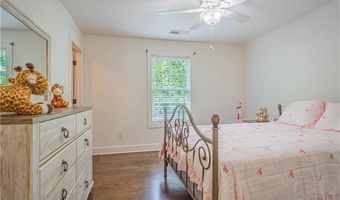 1450 Reynolds Dr, Auburn, AL 36830