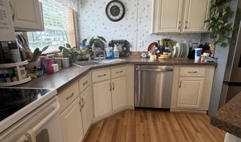 29 I St, Bangor, ME 04401