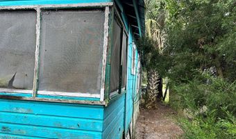 237 12th St, Apalachicola, FL 32320