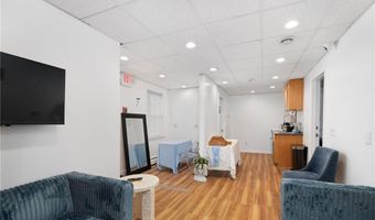 15 Thomas St, North Providence, RI 02911