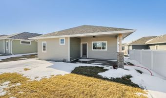 8507 W Bryggen Ct, Sioux Falls, SD 57106