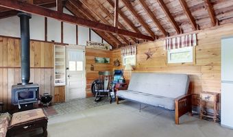 33 Watatic Pond Rd, Ashburnham, MA 01430