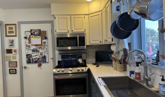 29 Mount Pleasant Dr, Brandon, VT 05733