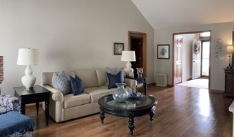 230 Broadmore Cir, Angola, IN 46703