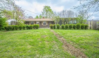 327 Amsterdam Dr, Xenia, OH 45385