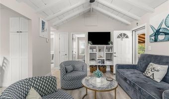 51 Osceola Ave, Narragansett, RI 02882