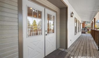 754 Yellowstone Ave, Cody, WY 82414