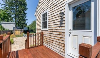 85 Highland Ave, Barrington, RI 02806