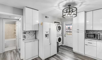 4719 25TH St N, Arlington, VA 22207