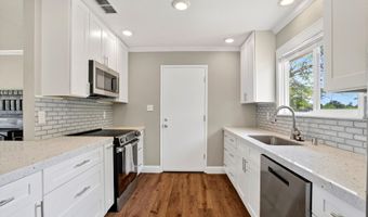 5210 Dino Dr, Anderson, CA 96007
