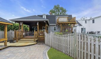 854 Main St, Belford, NJ 07718