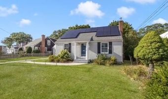 59 King Phillip Dr, North Kingstown, RI 02852