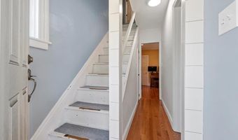 45 County Line Rd, Amityville, NY 11701