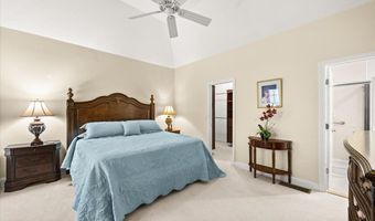 22 Prestwick Rd 22, Bourne, MA 02532