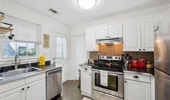 698 Windsor Ter, Avondale Estates, GA 30002