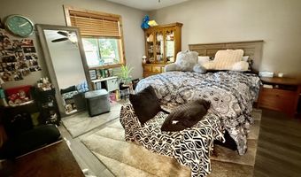 379540 N Shore Dr, Aberdeen, SD 57401