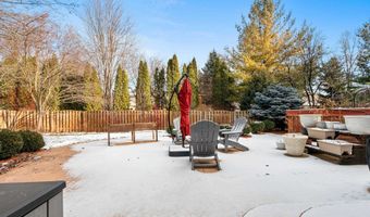 5318 N ROSEMARY Dr, Appleton, WI 54913