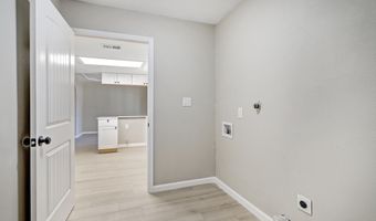 329 46th St NW, Albuquerque, NM 87105