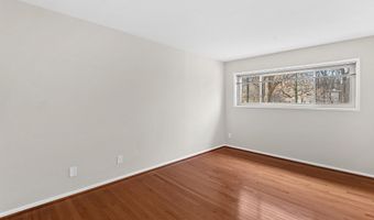 4227 AMERICANA Dr 102, Annandale, VA 22003