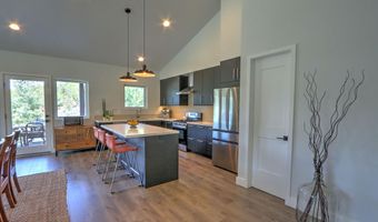 951 Hidden Valley Dr, Glenwood Springs, CO 81601