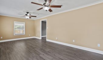 956 Old Spanish Trl, Bay St. Louis, MS 39520