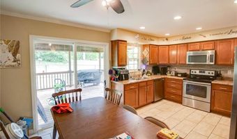 5204 Pin Oak Dr, Alton, IL 62002