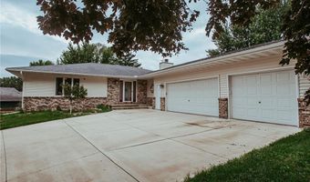 610 25th St SW, Austin, MN 55912
