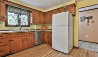 15 Edinburgh Dr, Bedford, NH 03110