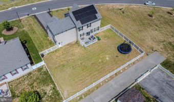 160 PONDS EDGE Dr, Felton, DE 19943