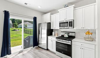 16 Rivulet St, Beaufort, SC 29906