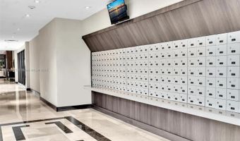 20505 E Country Club Dr 138, Aventura, FL 33180