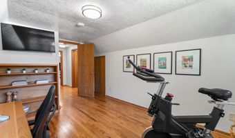 7225 SW JUNIPER Ter, Beaverton, OR 97008