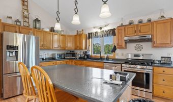 826 S Barnstead Rd, Barnstead, NH 03225