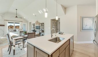 210 Comanche Trl, Alvarado, TX 76009