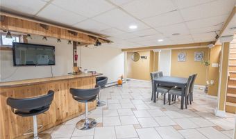 9 Farnum Ave, North Providence, RI 02911