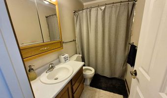 2414 Lynch Ave, Auburn, NE 68305