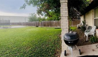 504 Monterrey Dr, Alamo, TX 78516