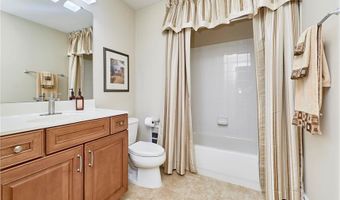 259 Meadowbrook Country Club Est, Ballwin, MO 63011